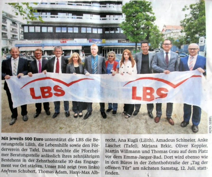 LBS-B&uuml;ros Pforzheim. Spende f&uuml;r den F&ouml;rderverein Pforzheimer Tafel e.V. &uuml;ber 500 Euro